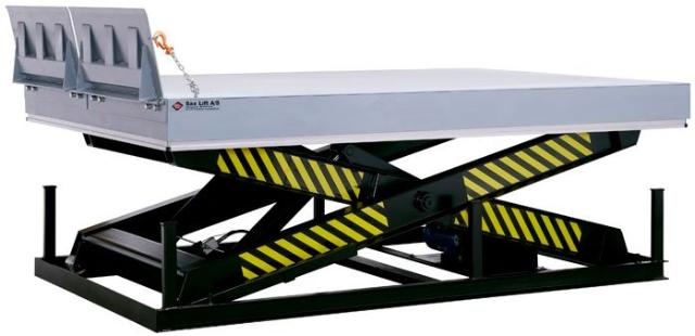 Lift table with loading flaps